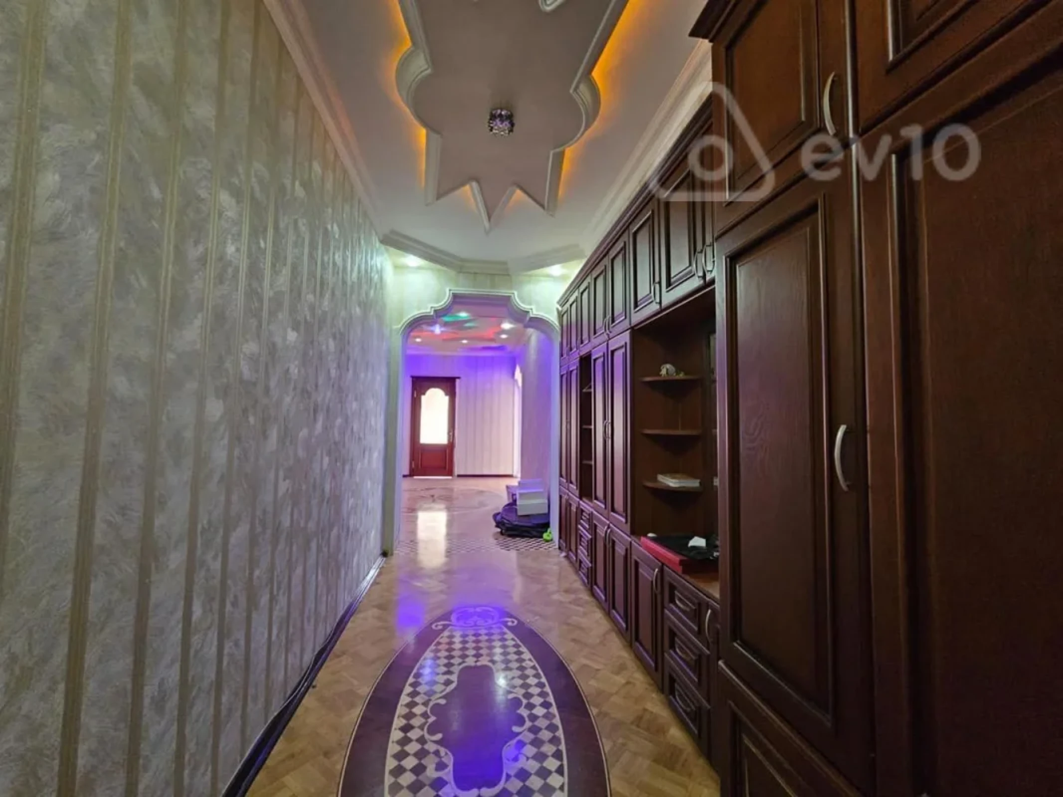 Satılır 3 otaqlı yeni tikili 125 m²