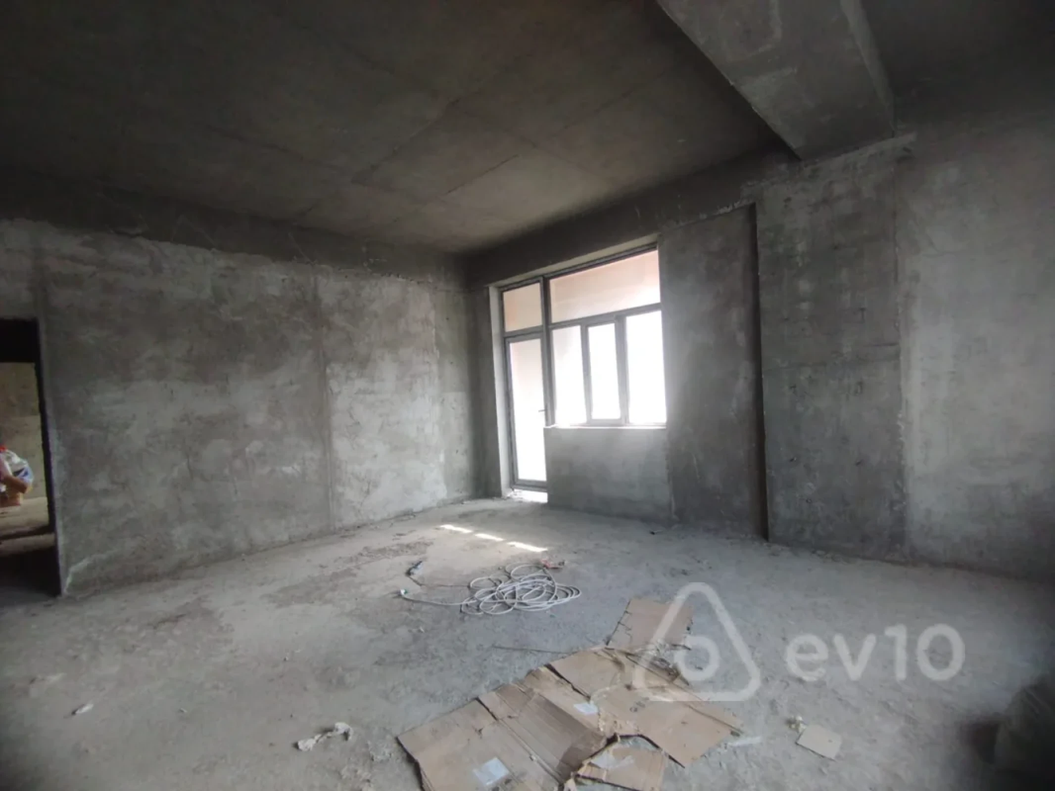 Satılır 1 otaqlı yeni tikili 65 m²