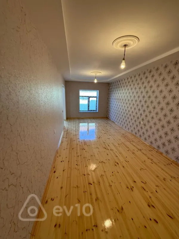 Satılır 4 otaqlı həyət evi 140 m²