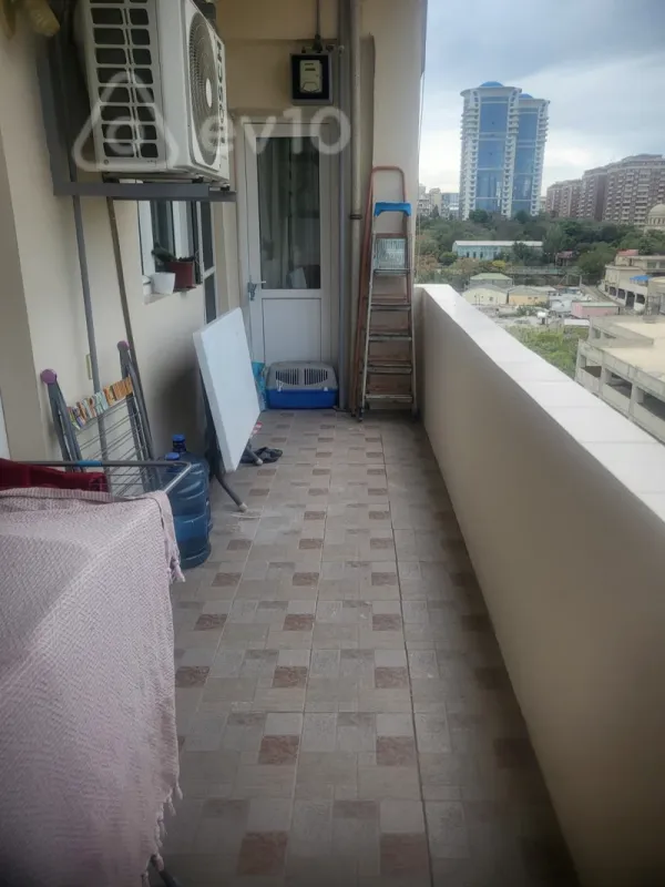 Satılır 4 otaqlı yeni tikili 178 m²