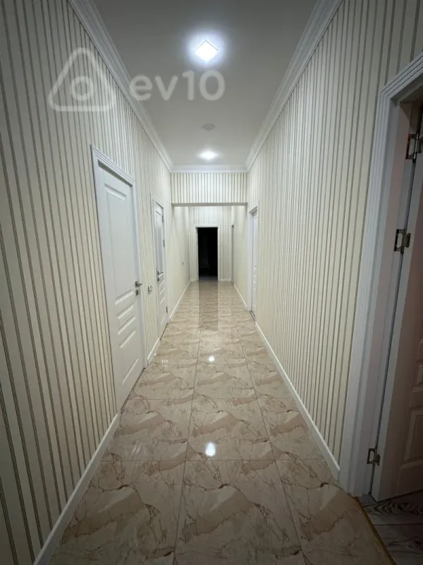 Kirayə verilir 3 otaqlı yeni tikili 137 m²