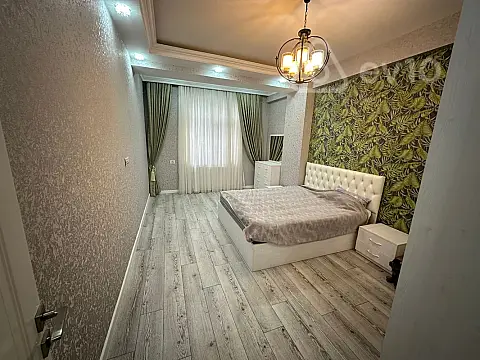 Kirayə verilir 3 otaqlı yeni tikili 137 m²