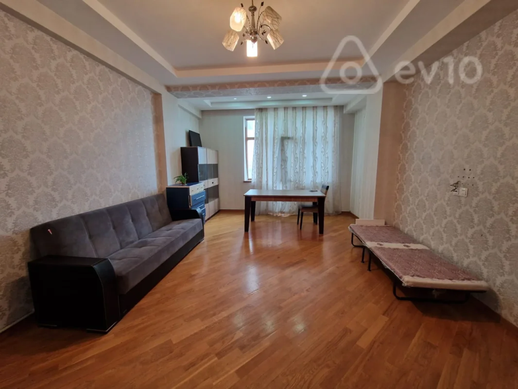 Kirayə verilir 3 otaqlı yeni tikili 90 m²