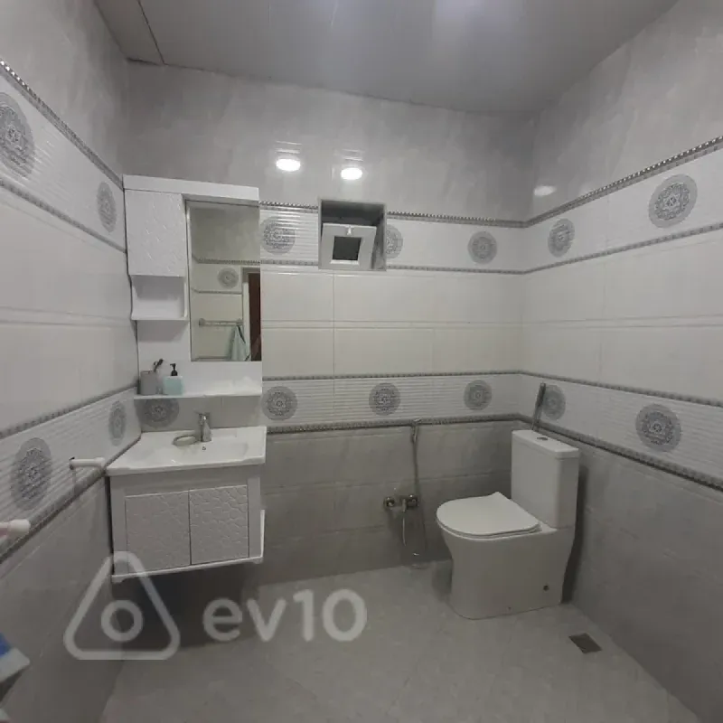 Satılır 4 otaqlı həyət evi 140 m²
