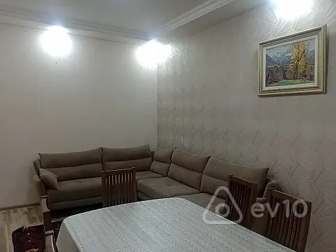 Satılır 4 otaqlı həyət evi 140 m²