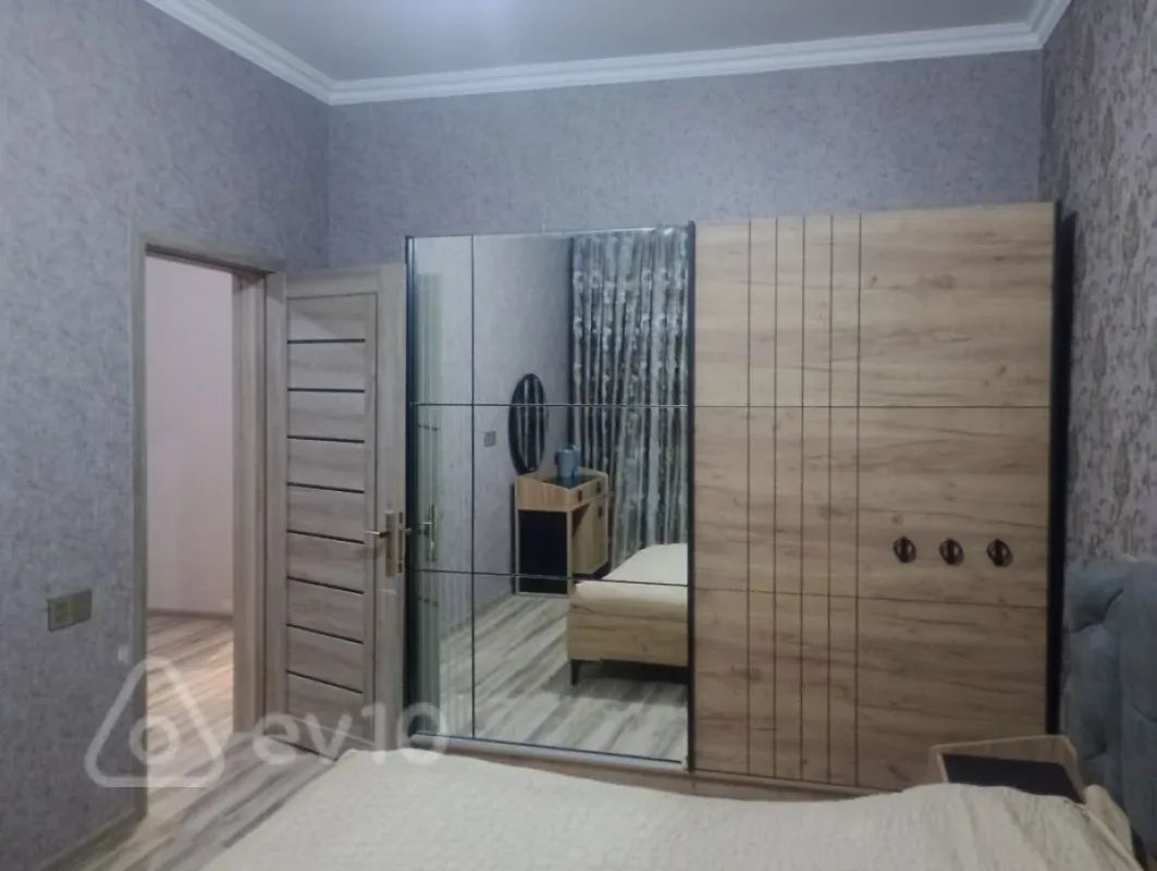 Satılır 4 otaqlı həyət evi 140 m²