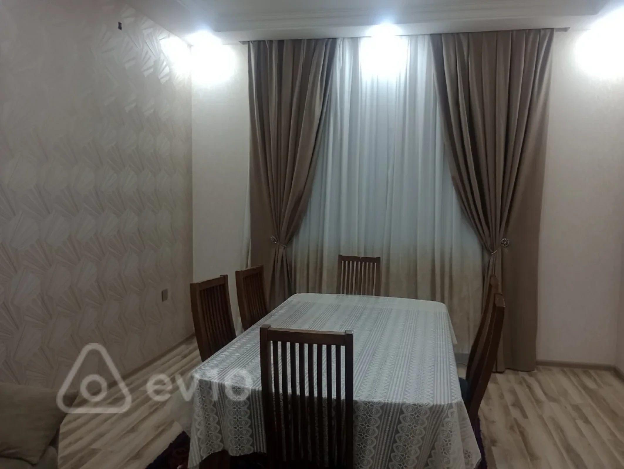 Satılır 4 otaqlı həyət evi 140 m²