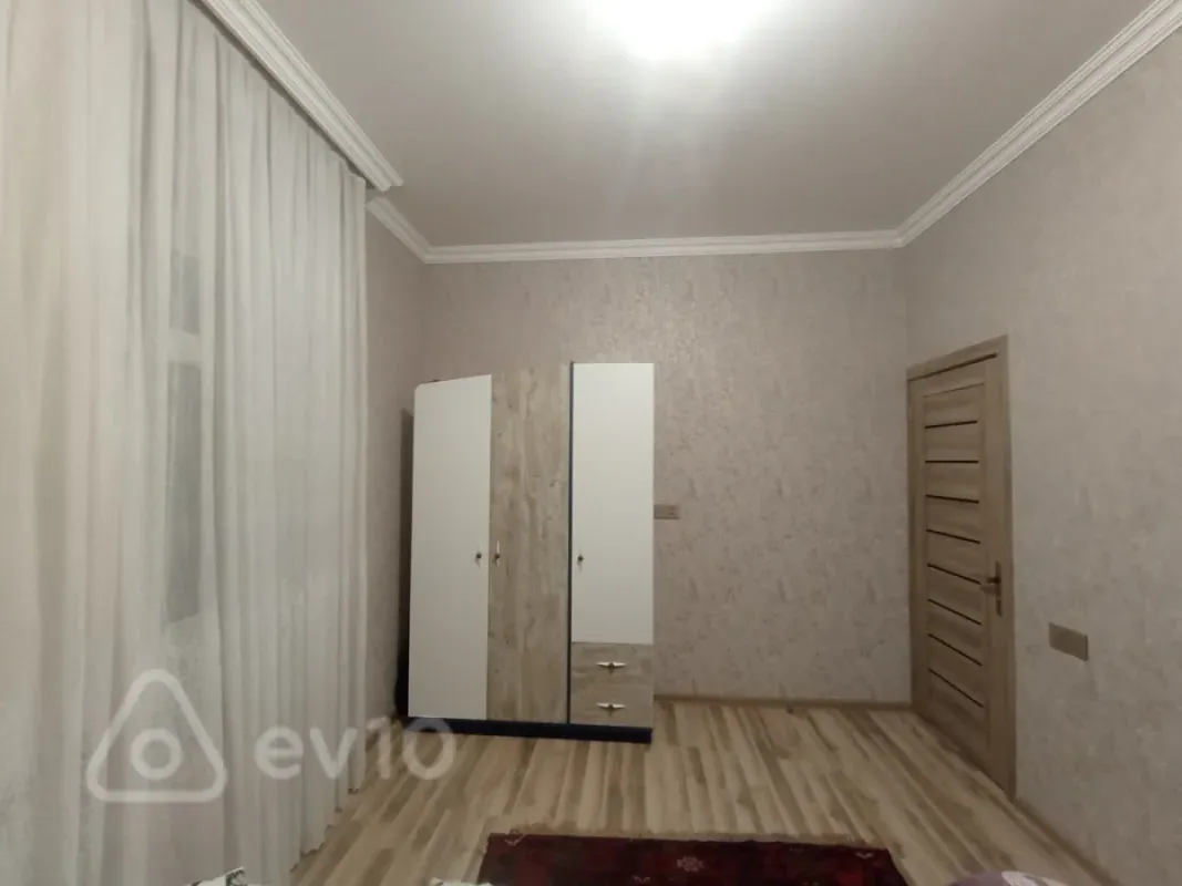 Satılır 4 otaqlı həyət evi 140 m²