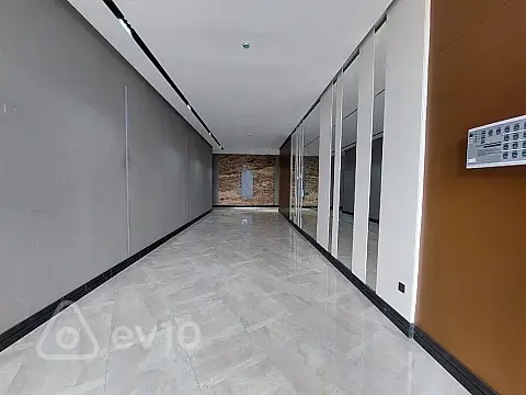Satılır 2 otaqlı yeni tikili 99 m²