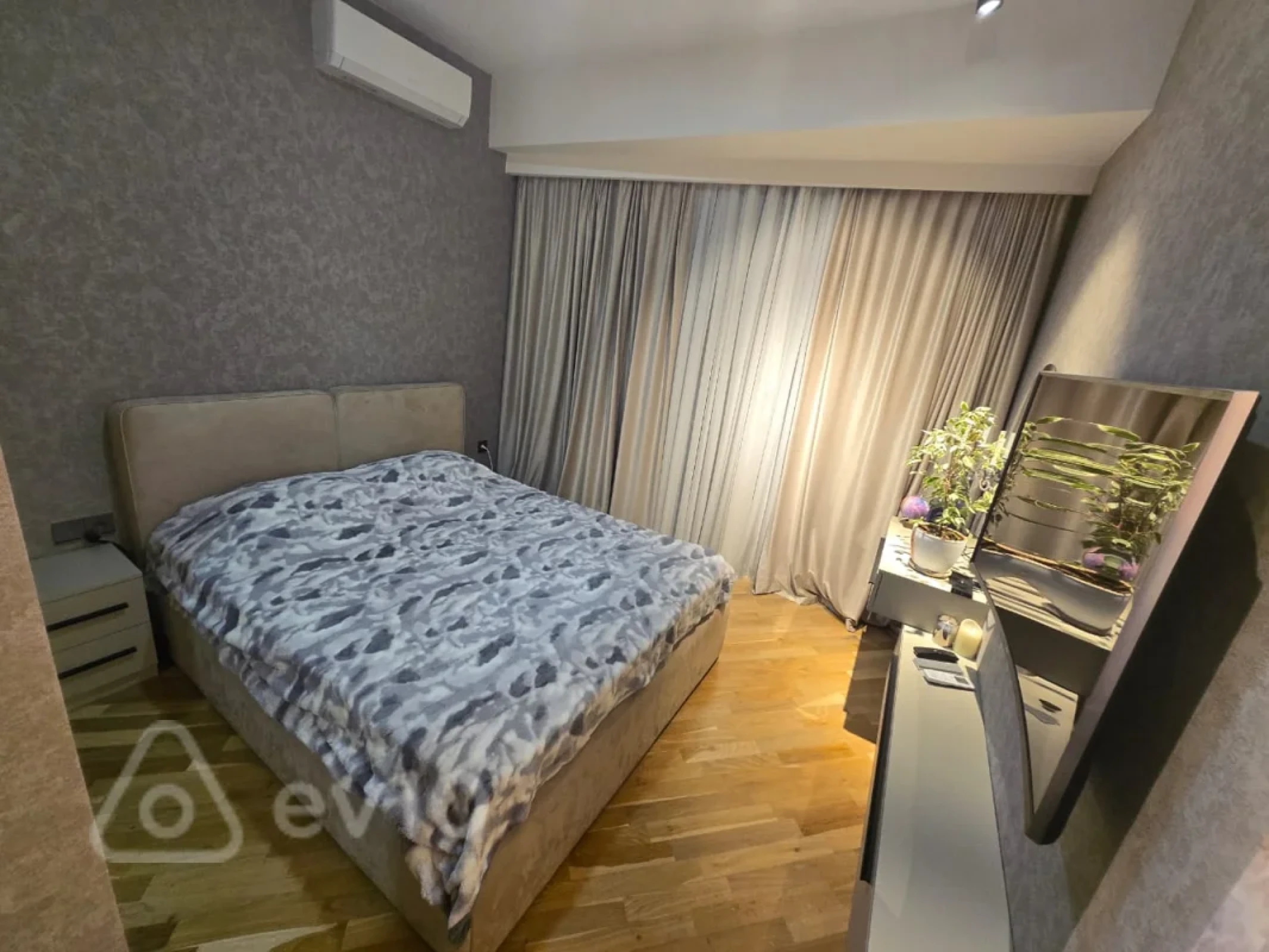 Kirayə verilir 2 otaqlı yeni tikili 60 m²