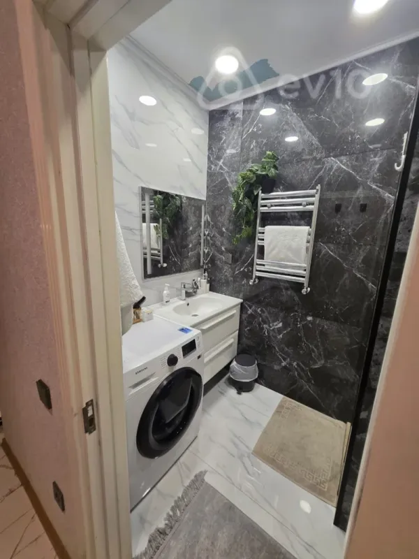 Kirayə verilir 2 otaqlı yeni tikili 60 m²