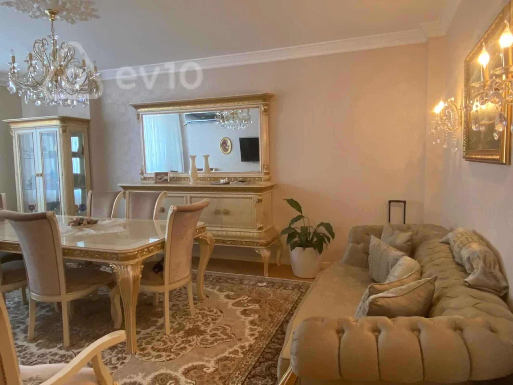 Kirayə verilir 2 otaqlı yeni tikili 80 m²