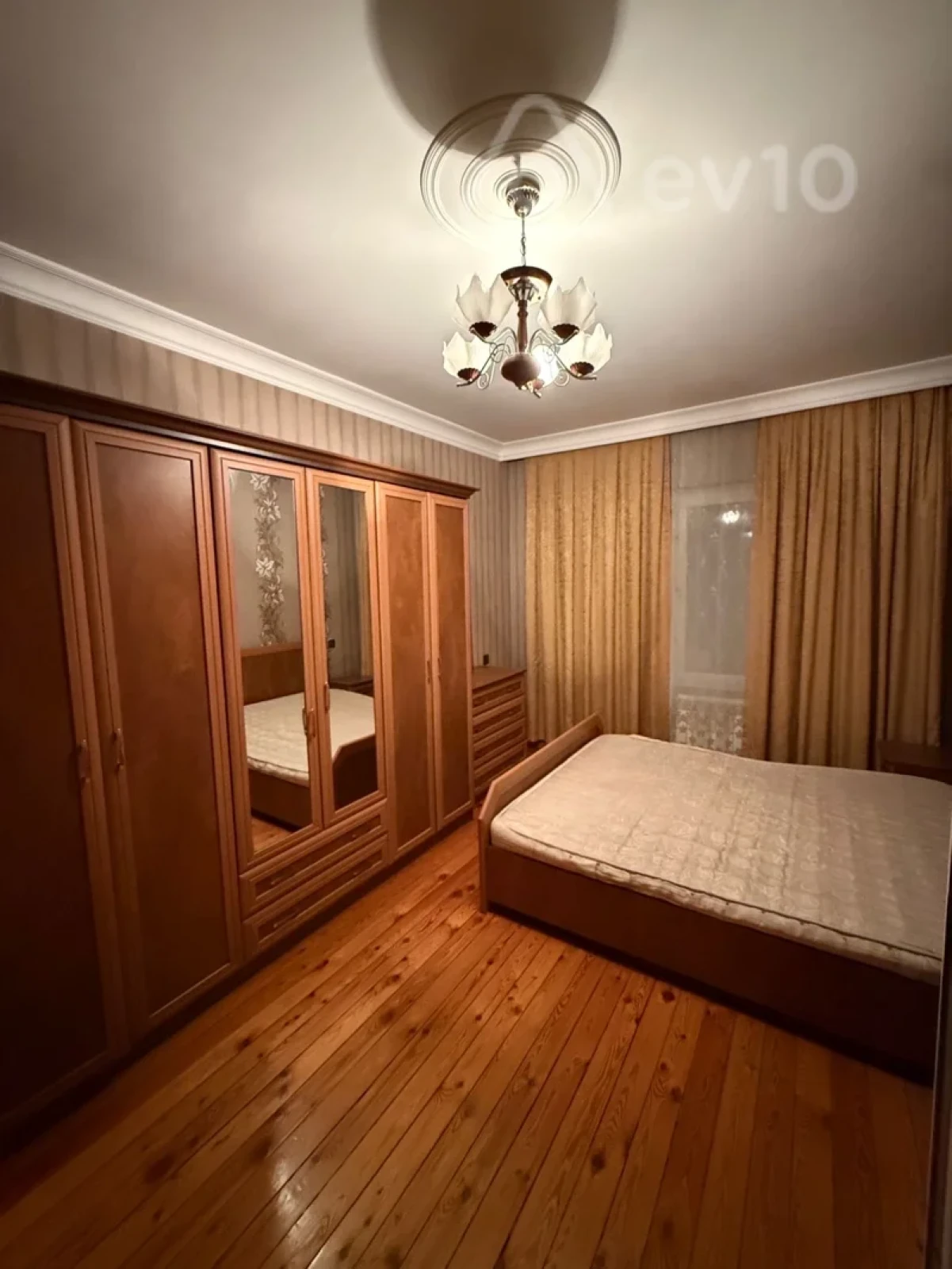 Kirayə verilir 3 otaqlı köhnə tikili 75 m²