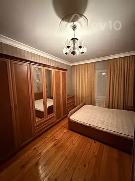 Kirayə verilir 3 otaqlı köhnə tikili 75 m²