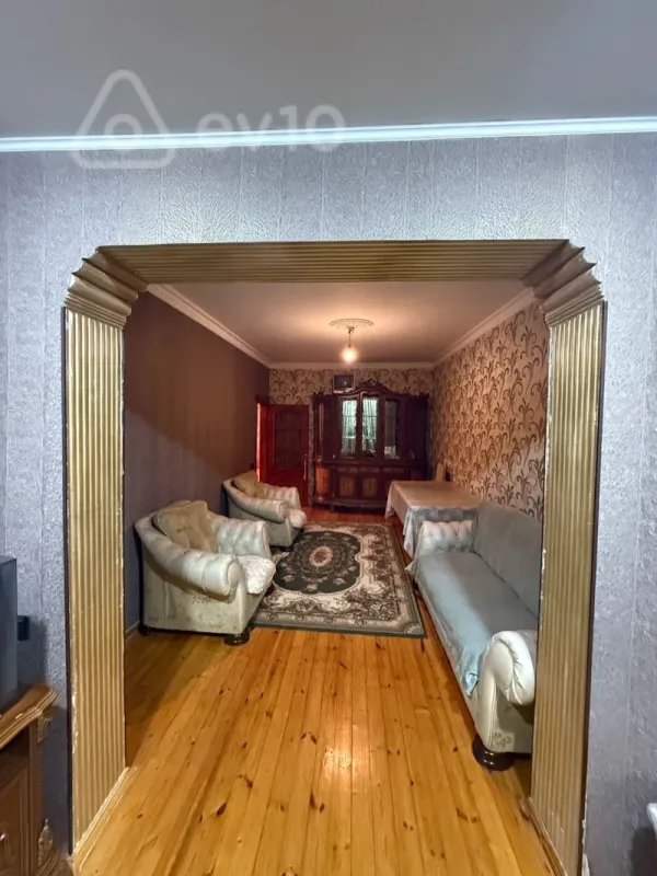 Kirayə verilir 3 otaqlı köhnə tikili 75 m²