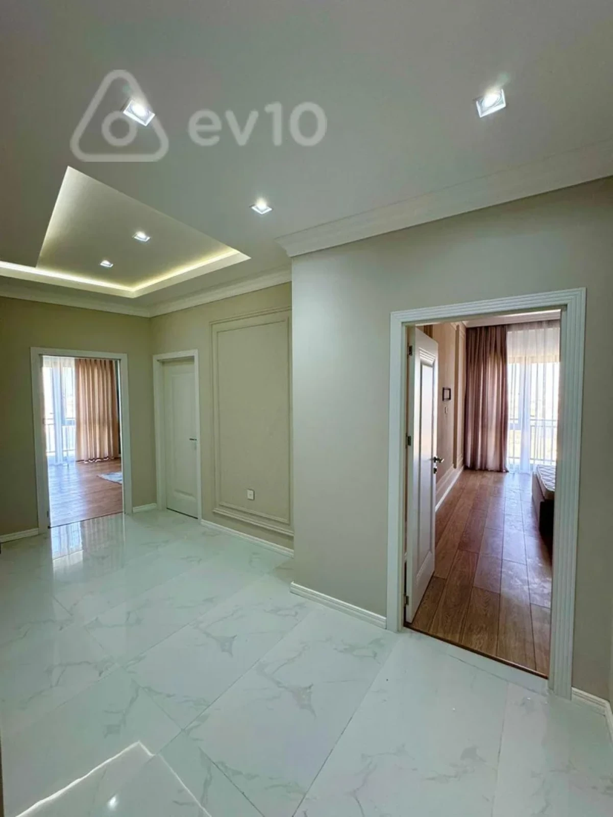 Kirayə verilir 3 otaqlı yeni tikili 100 m²