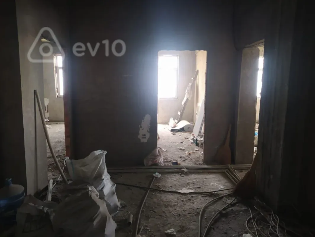 Satılır 2 otaqlı yeni tikili 110 m²