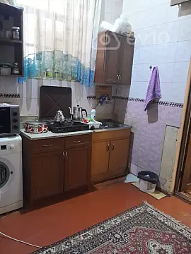 Kirayə verilir 3 otaqlı köhnə tikili 90 m²