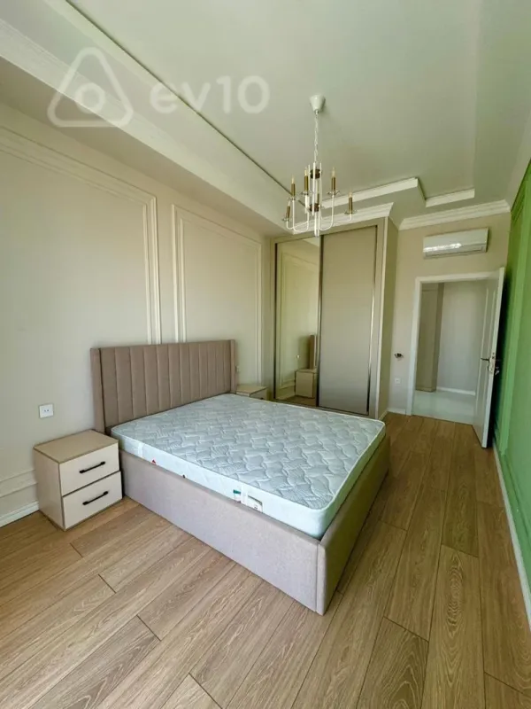 Kirayə verilir 2 otaqlı yeni tikili 103 m²