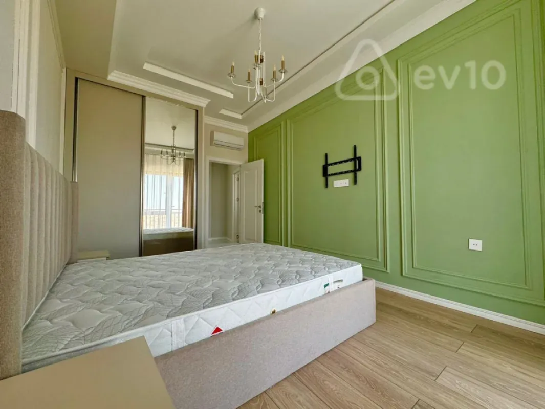 Kirayə verilir 2 otaqlı yeni tikili 103 m²