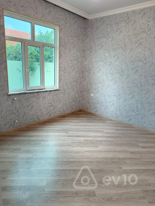 Satılır 6 otaqlı həyət evi 150 m²