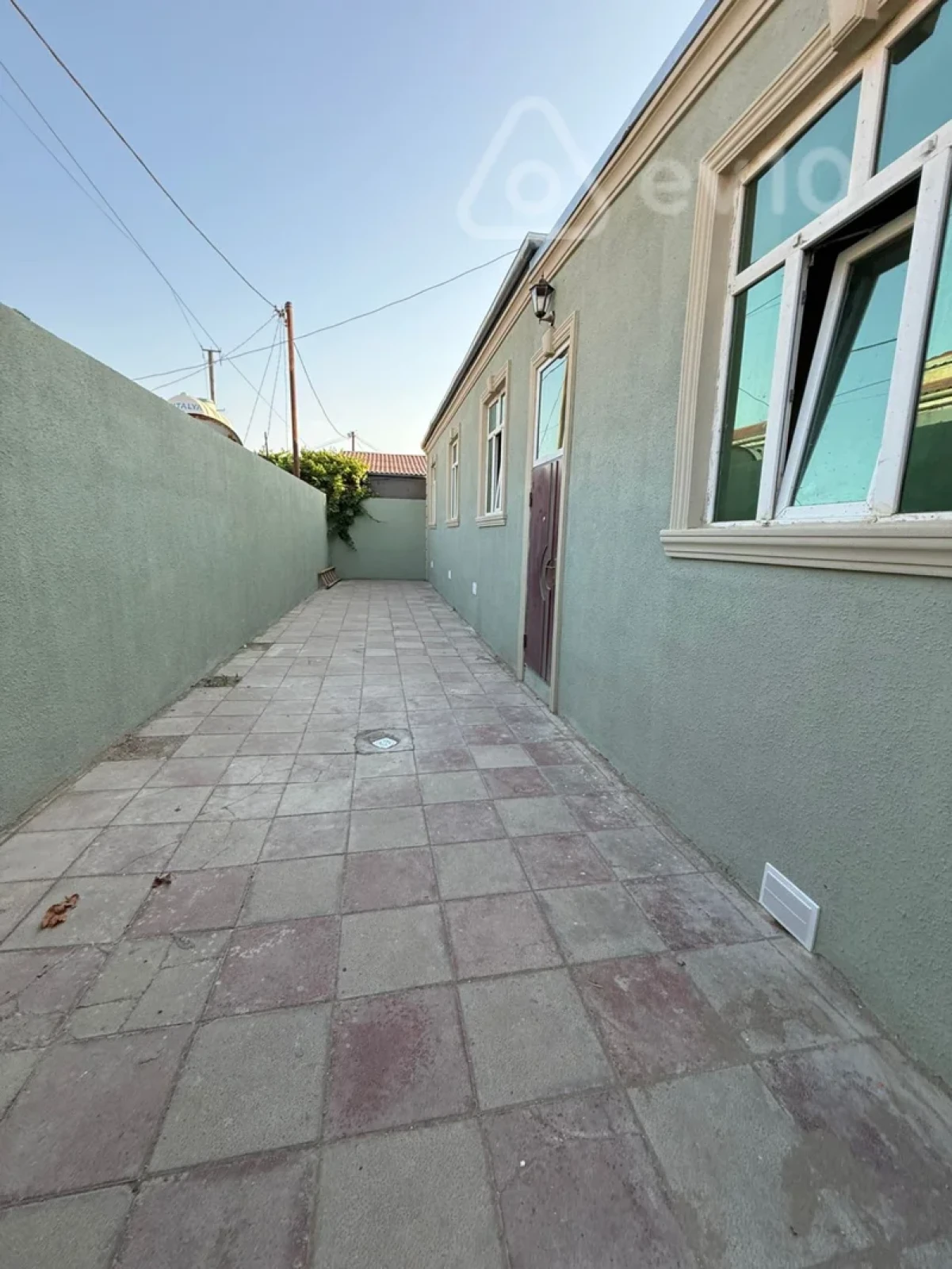 Satılır 6 otaqlı həyət evi 150 m²