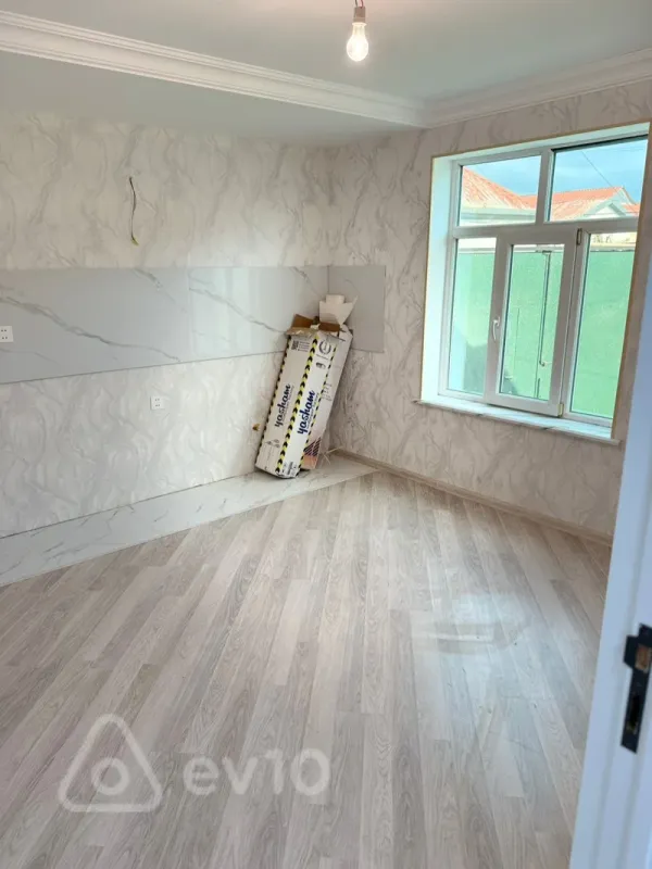 Satılır 6 otaqlı həyət evi 150 m²