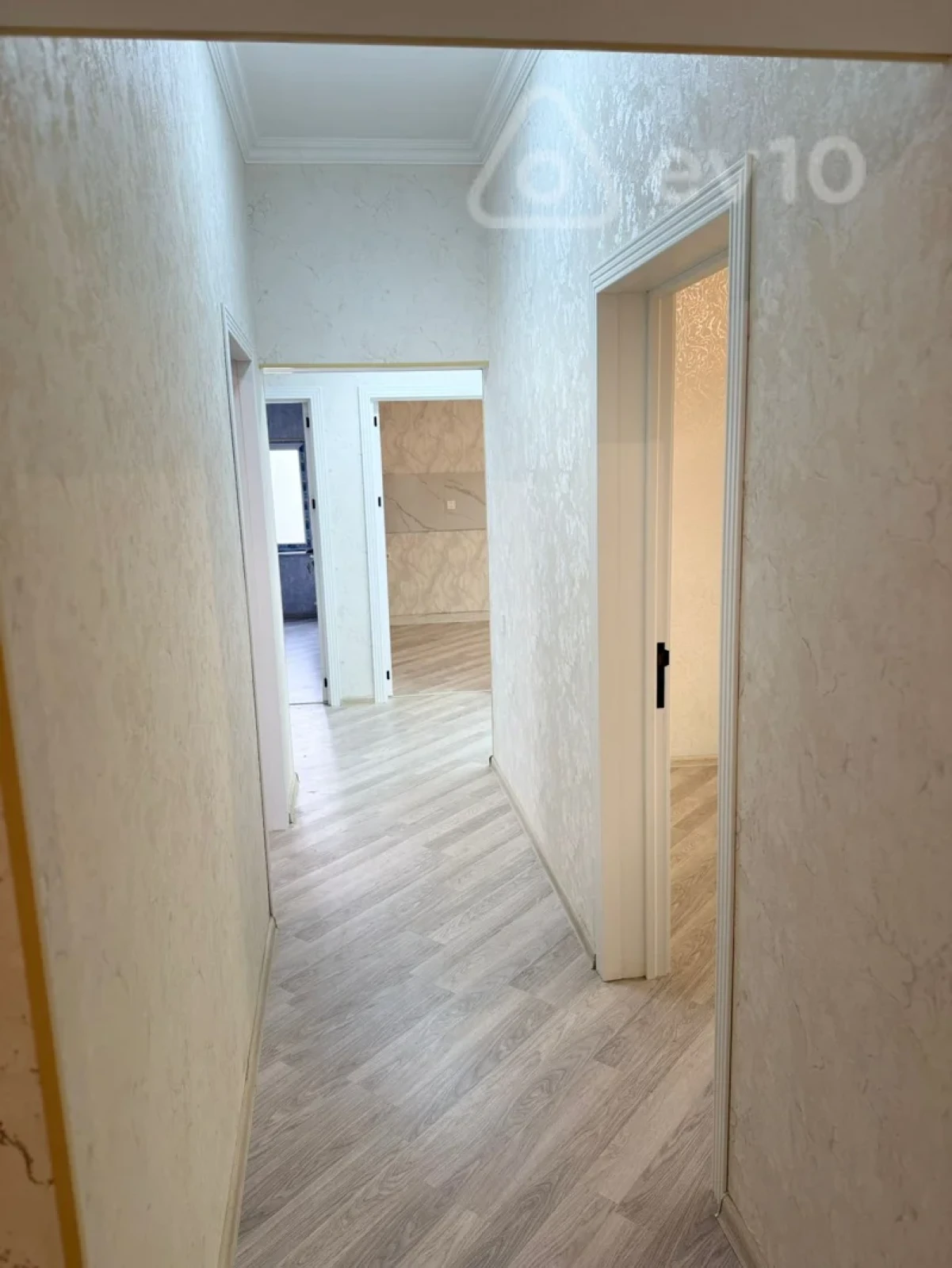 Satılır 6 otaqlı həyət evi 150 m²