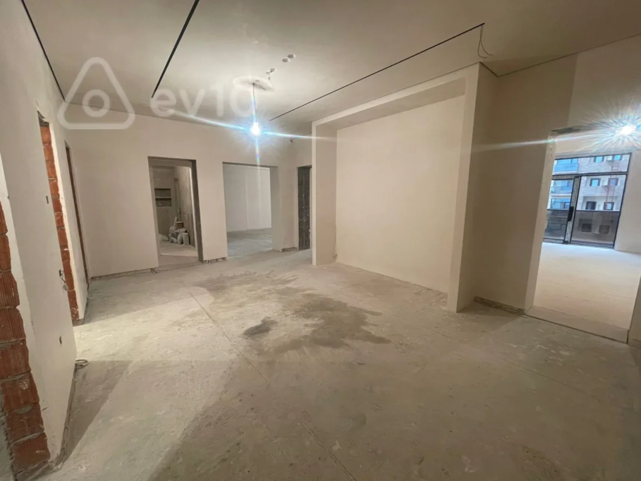 Satılır 4 otaqlı yeni tikili 231 m²
