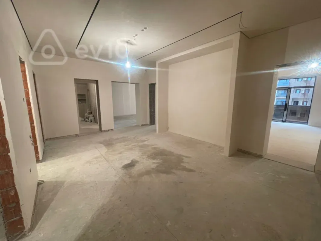 Satılır 4 otaqlı yeni tikili 231 m²