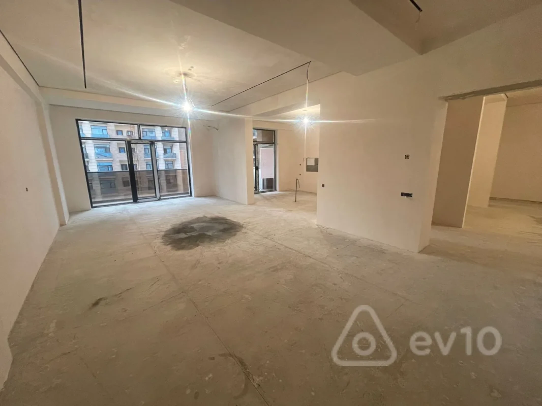 Satılır 4 otaqlı yeni tikili 231 m²
