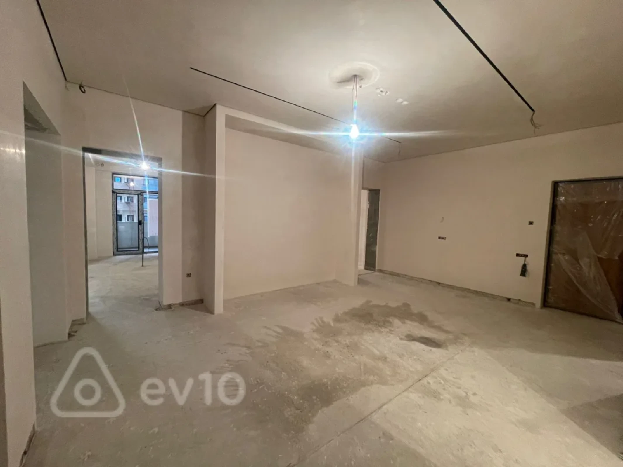 Satılır 4 otaqlı yeni tikili 231 m²