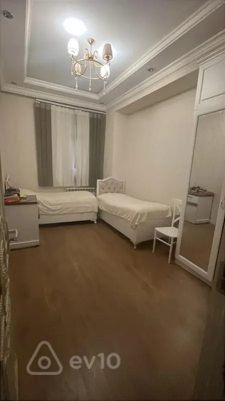 Kirayə verilir 3 otaqlı yeni tikili 100 m²