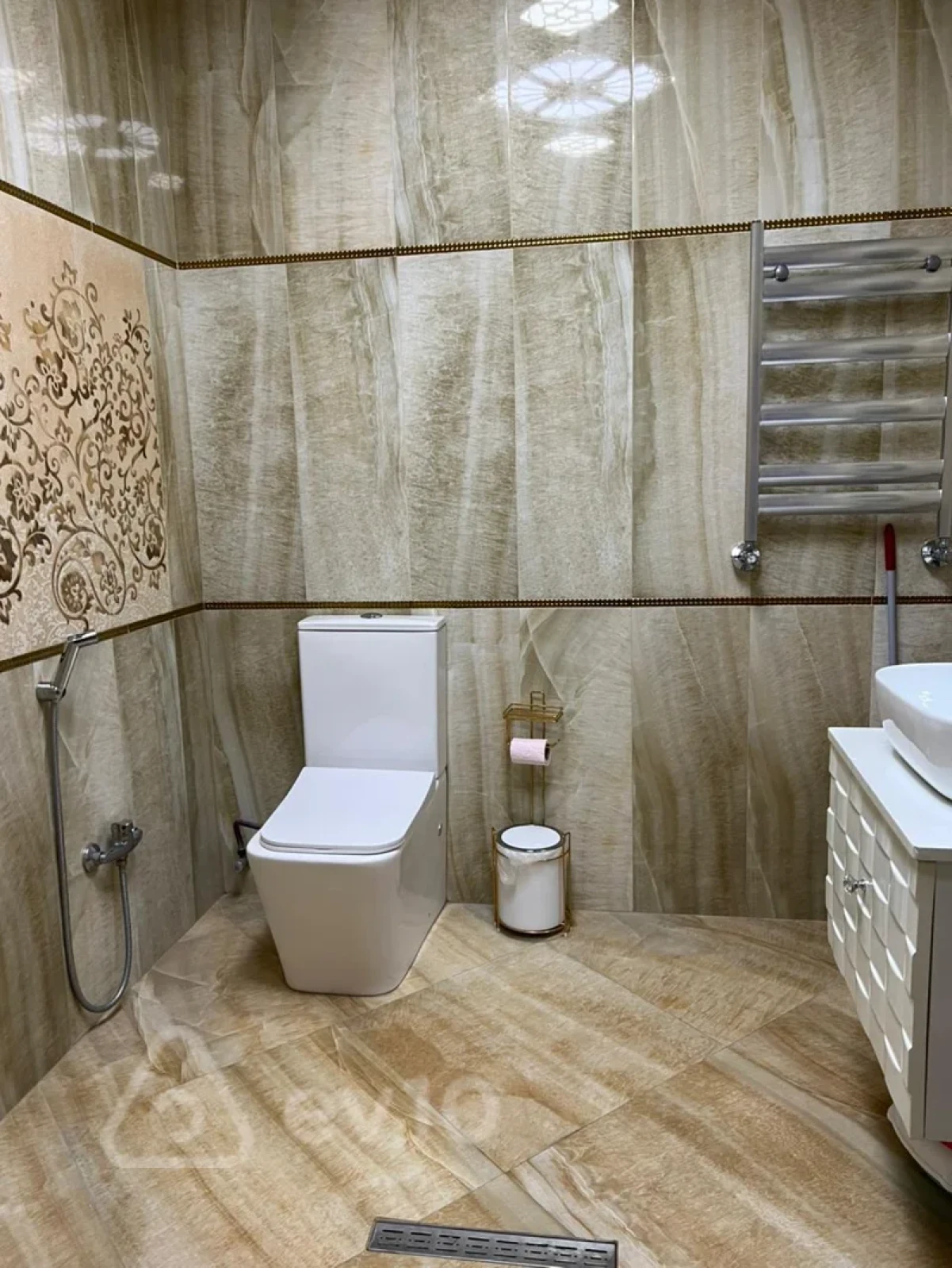 Kirayə verilir 3 otaqlı yeni tikili 100 m²