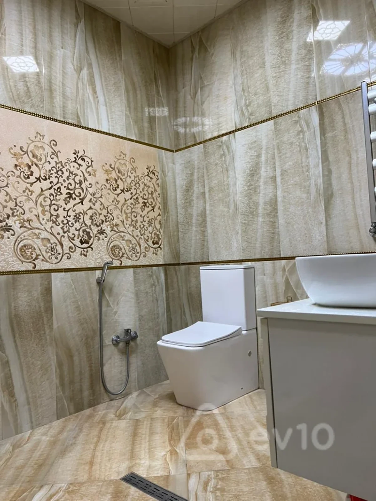 Kirayə verilir 3 otaqlı yeni tikili 100 m²