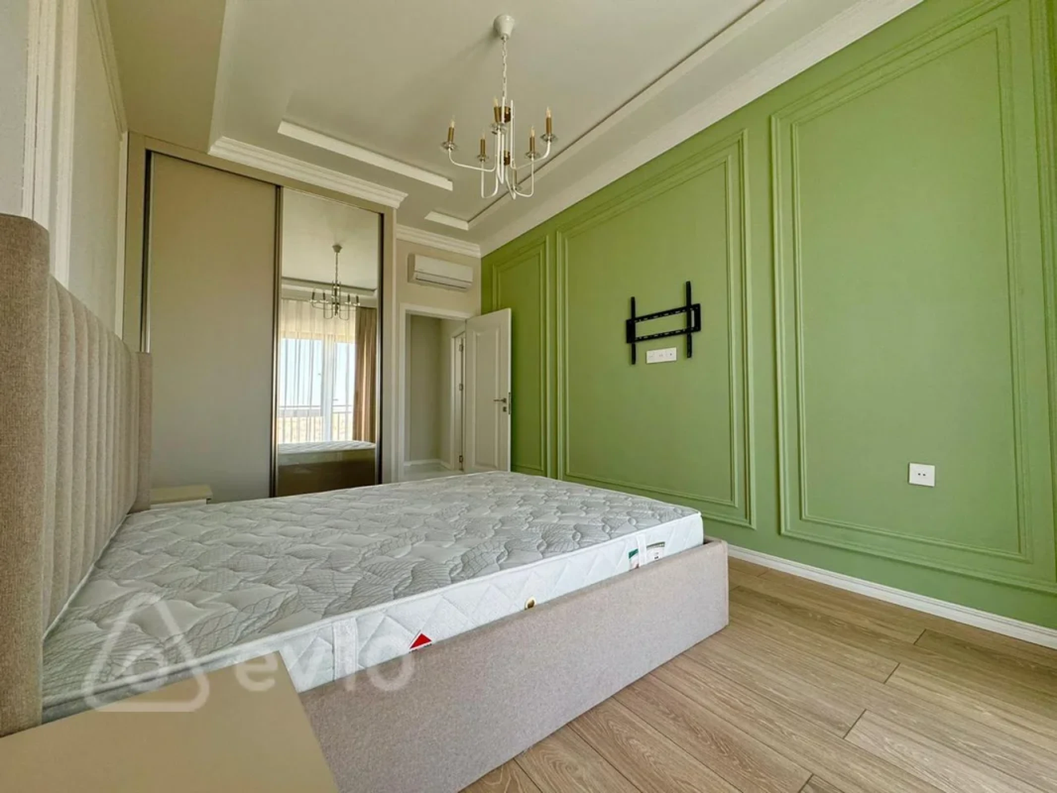 Kirayə verilir 4 otaqlı yeni tikili 155 m²