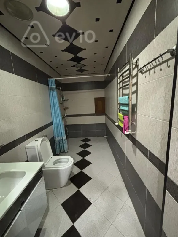 Kirayə verilir 2 otaqlı yeni tikili 85 m²