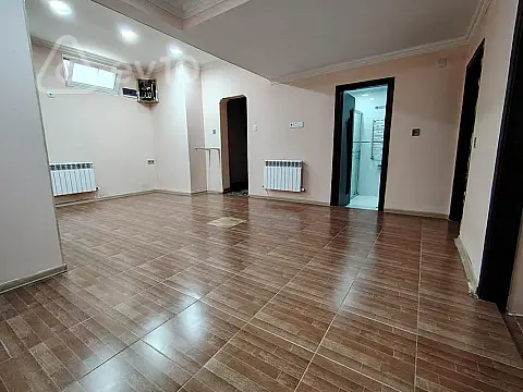 Satılır 3 otaqlı köhnə tikili 75 m²