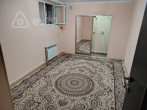 Satılır 3 otaqlı köhnə tikili 75 m²