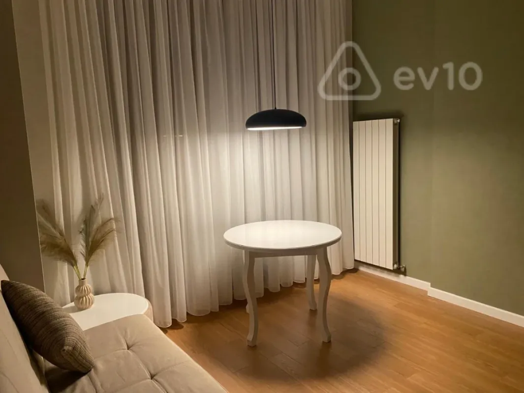 Kirayə verilir 2 otaqlı yeni tikili 51 m²