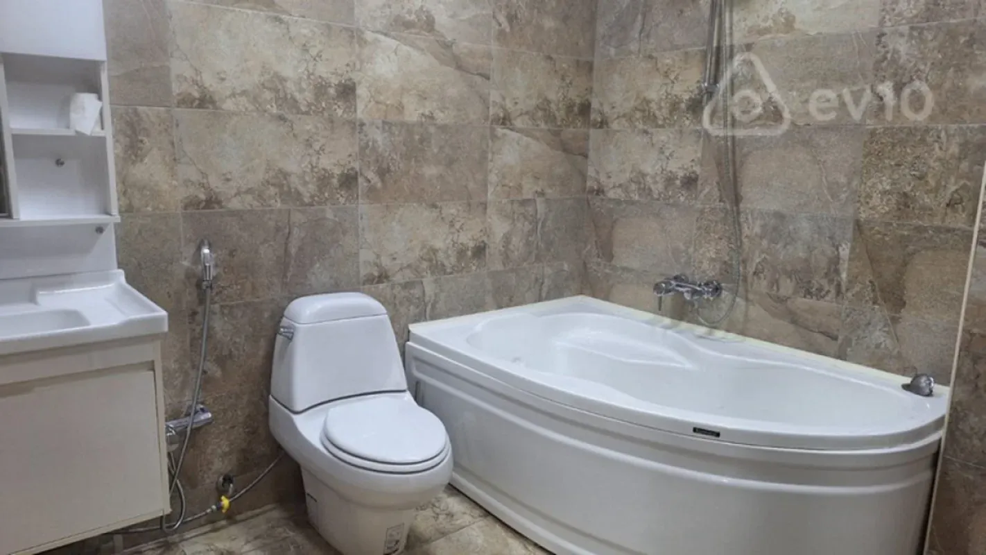 Kirayə verilir 2 otaqlı yeni tikili 103 m²