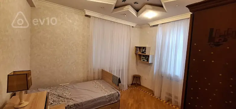 Kirayə verilir 4 otaqlı yeni tikili 155 m²