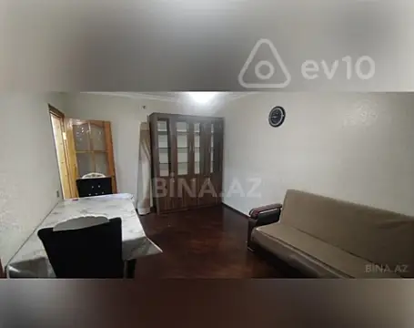 Kirayə verilir 2 otaqlı köhnə tikili 50 m²