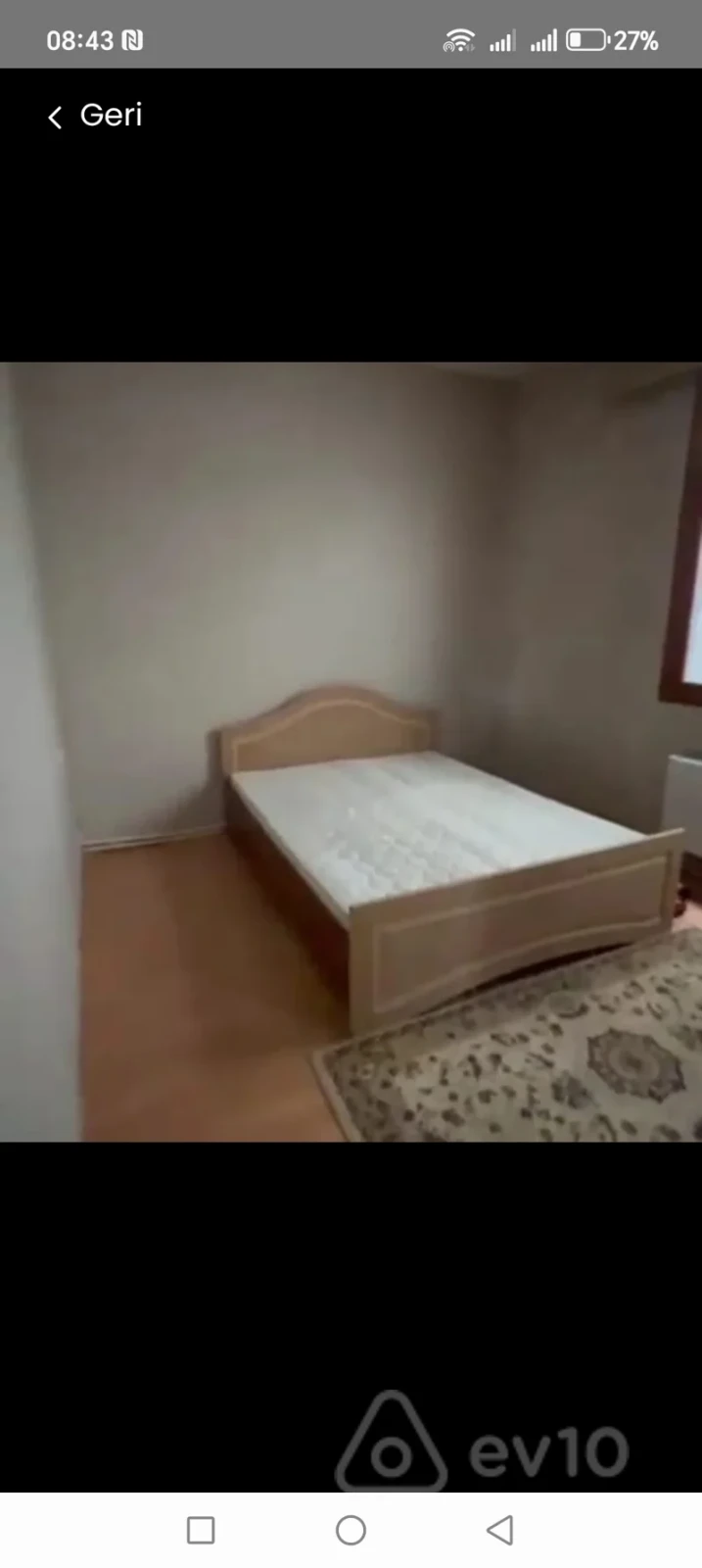 Kirayə verilir 2 otaqlı köhnə tikili 50 m²