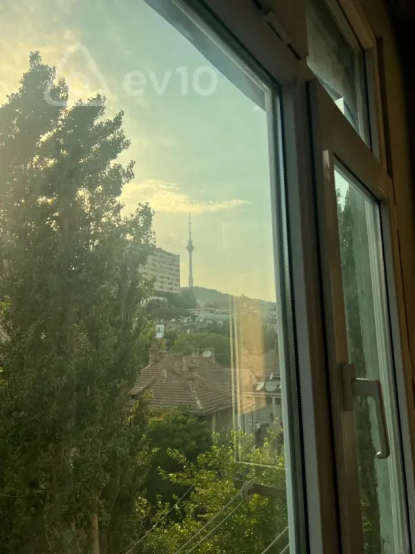 Satılır 1 otaqlı köhnə tikili 40 m²