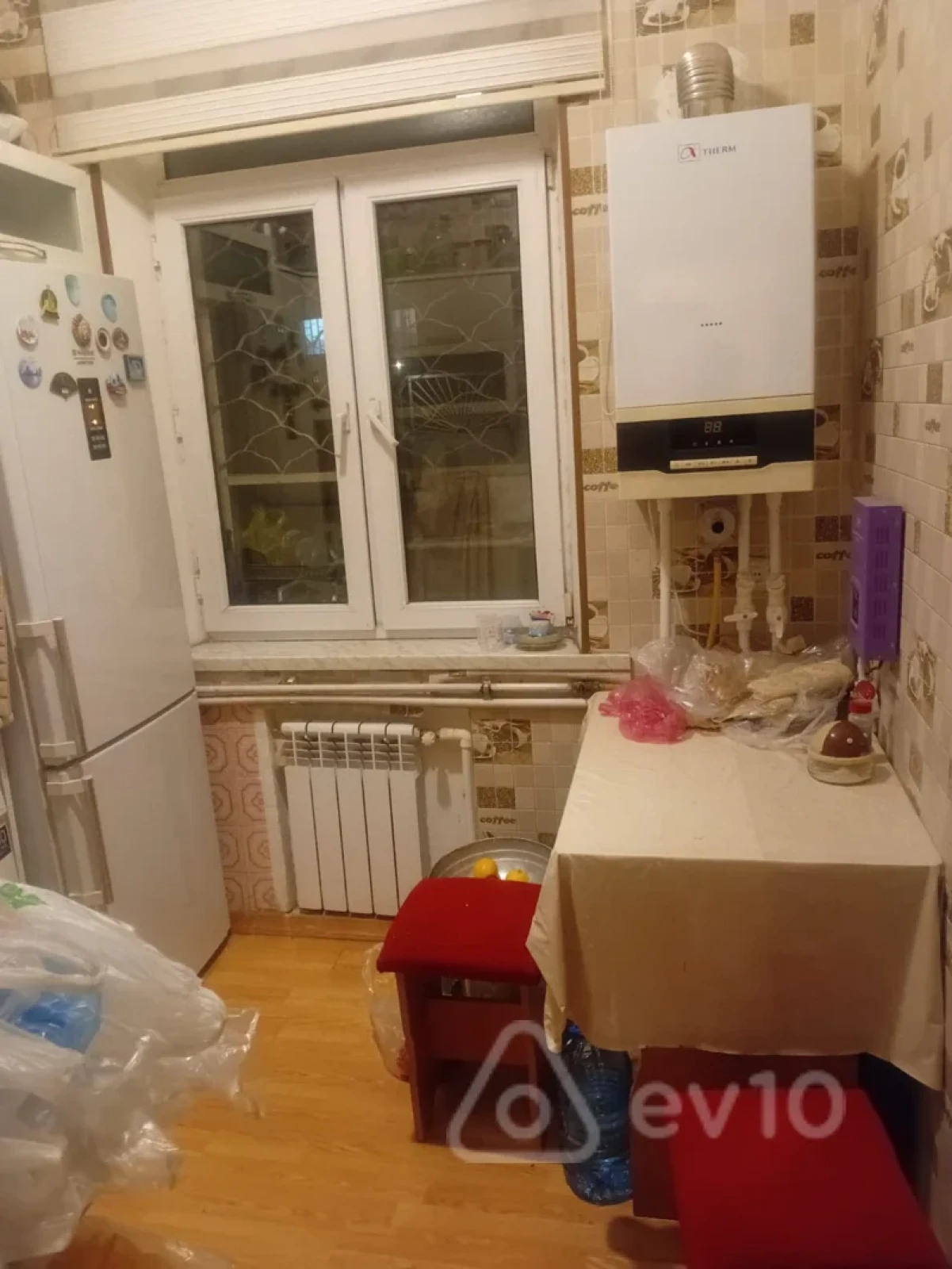 Satılır 2 otaqlı köhnə tikili 45 m²