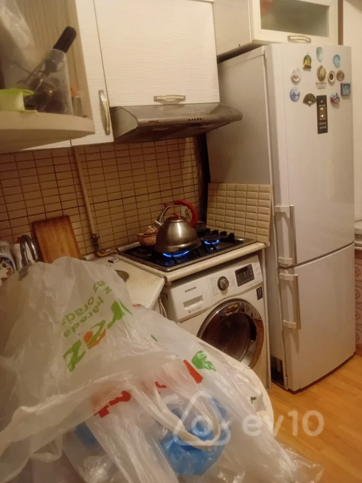 Satılır 2 otaqlı köhnə tikili 45 m²