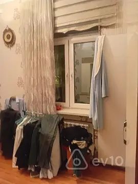 Satılır 2 otaqlı köhnə tikili 45 m²