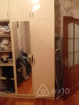 Satılır 2 otaqlı köhnə tikili 45 m²