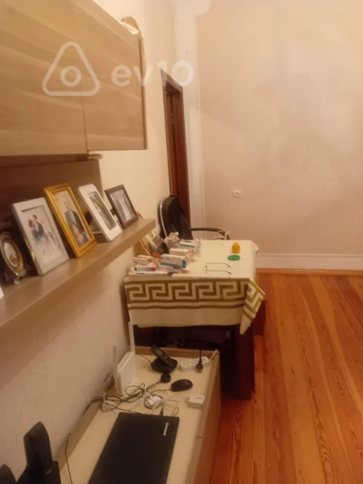 Satılır 2 otaqlı köhnə tikili 45 m²